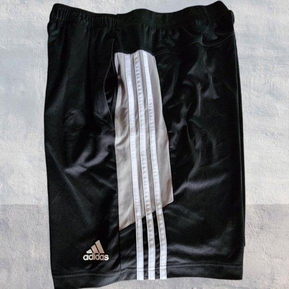 Mens ADIDAS AEROREADY MED Active shorts with Zip Pockets - Picture 1 of 6